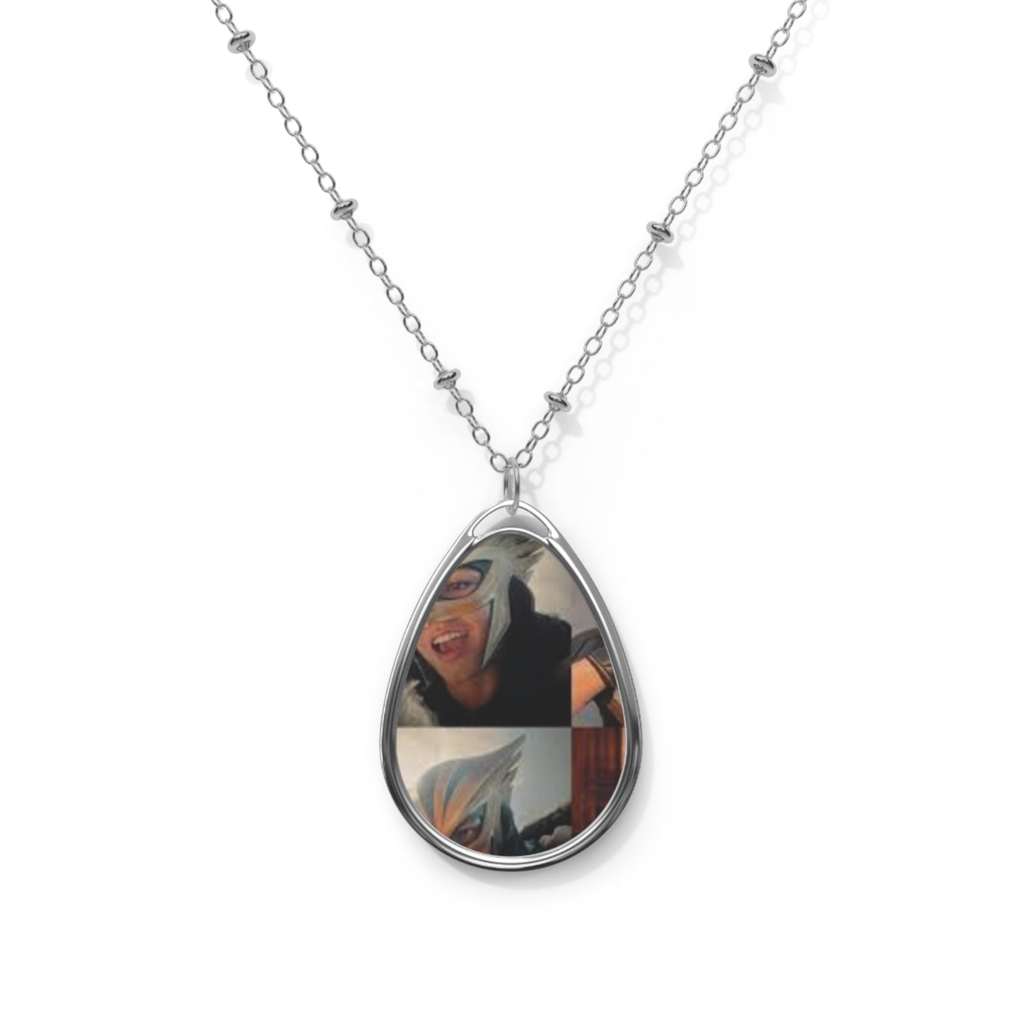 Personalized Photo Oval Necklace – Custom Engraved Teardrop Pendant